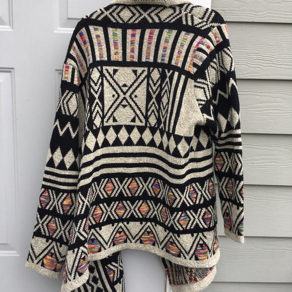 Sweater - Picture 3 of 4